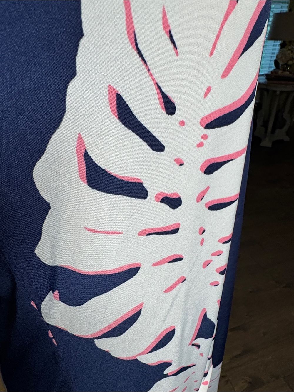 Tori Richard Jaxson Navy Shirt with Cream and Pink Floral Print large - Picture 3 of 4